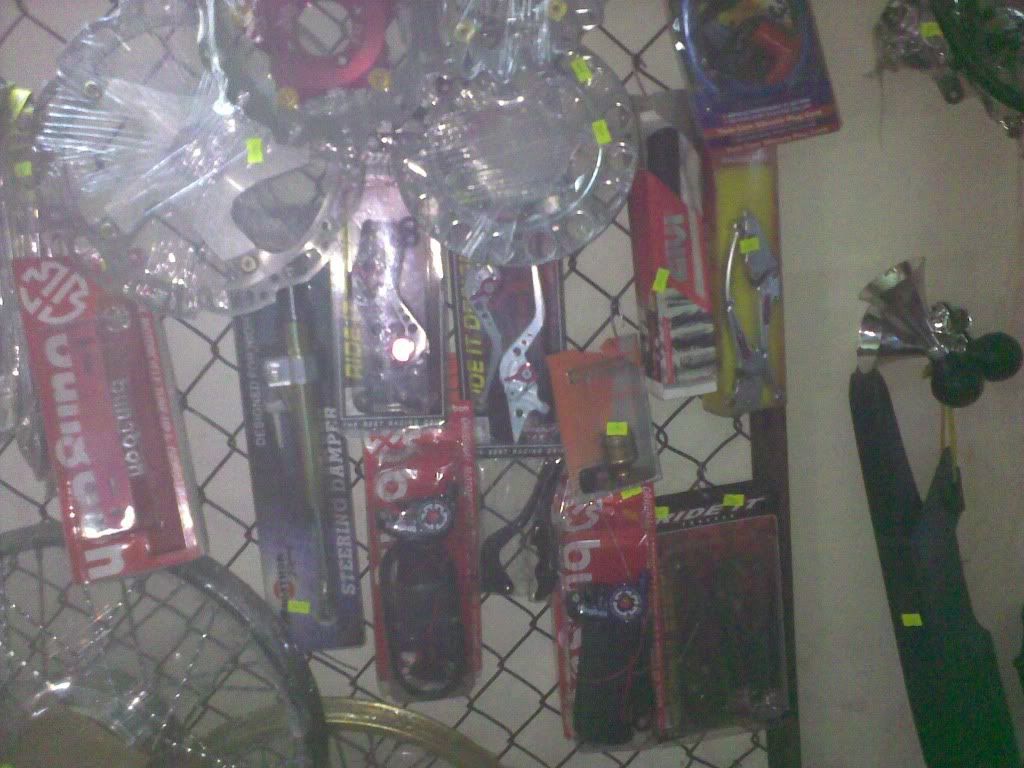 Khai trương quận 9 thủ đức chuyên sơn xe màu vi tính và phụ tùng xe