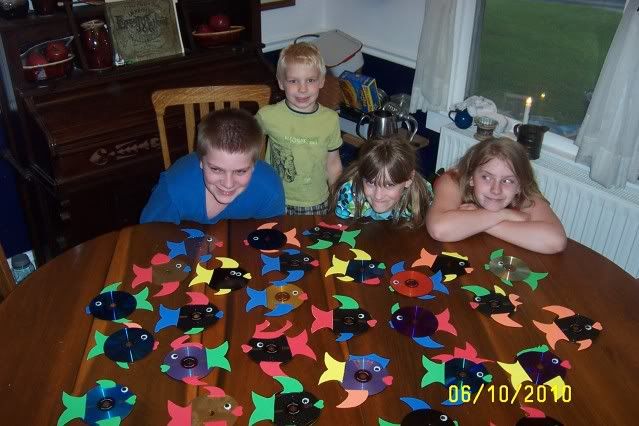 BibleSchoolFishandkids007.jpg