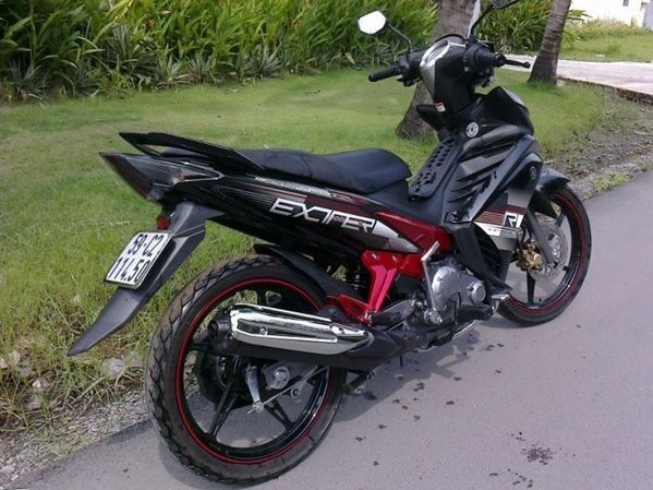 HCM - Cần bán 1 xe Exciter côn tự động 2011 còn rất mới, người nước ngoài sử dụng kỹ - 1