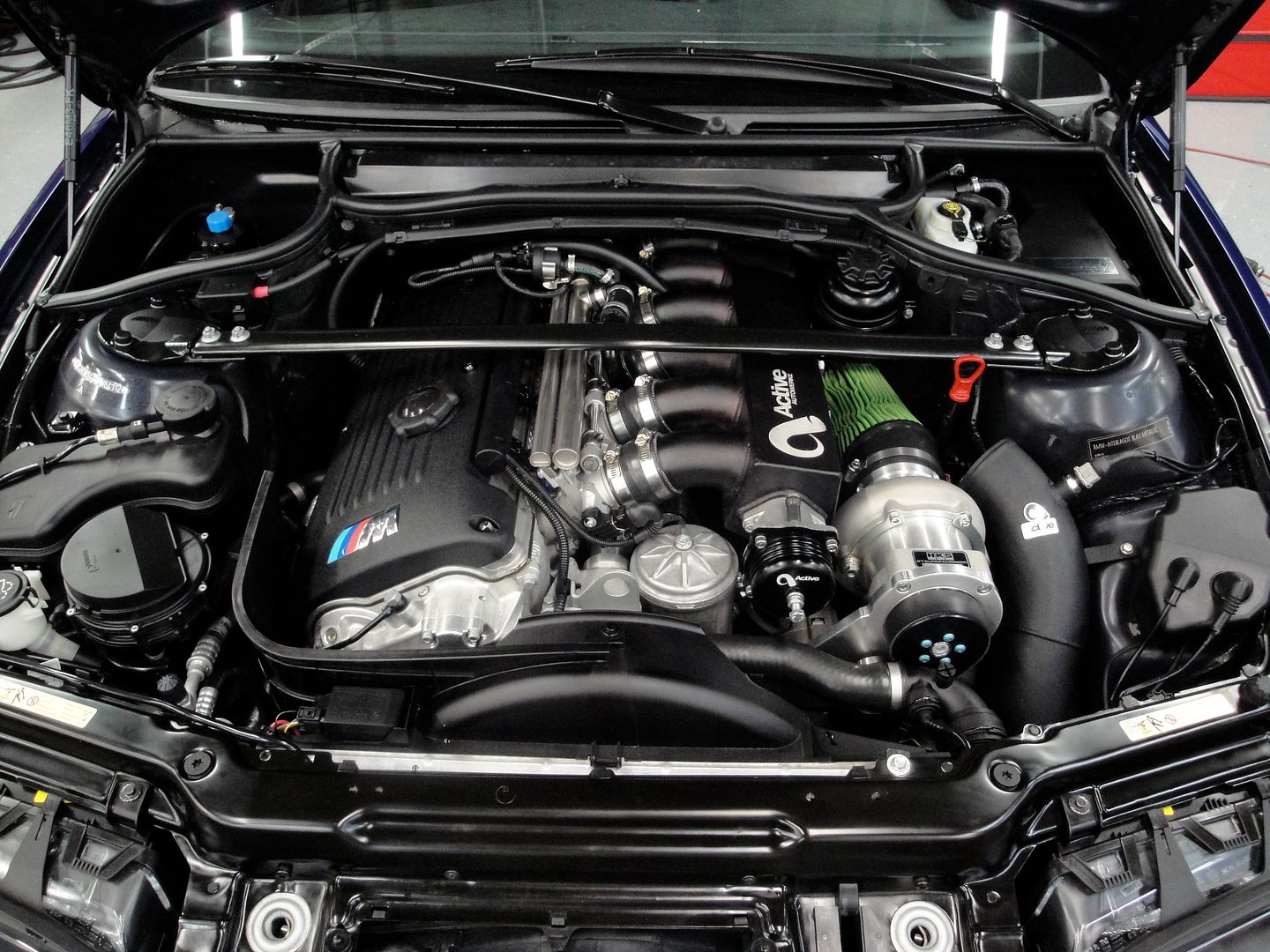 PSI HKS motor shot