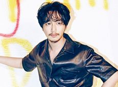 Oh Snap! Byun Yo-han wears some clothes