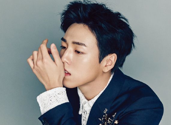 Oh Snap! Lee Hyun-woo sulks in expensive suits