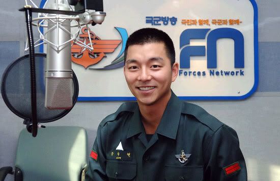 Gong Yoo broadcasts from the army
