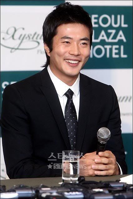 Kwon Sang-woo and Sohn Tae-young: The wedding frenzy