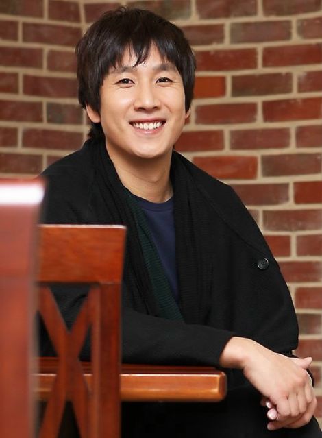 Lee Seon-kyun becomes a father