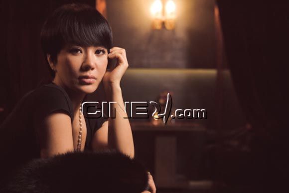 Uhm Jung-hwa turns bestselling author
