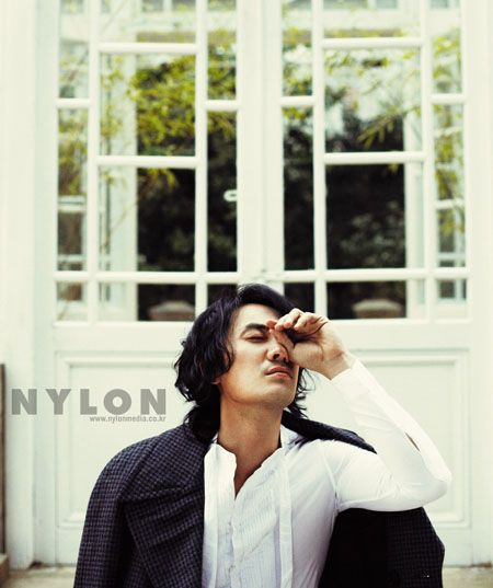 Uhm Tae-woong in Nylon