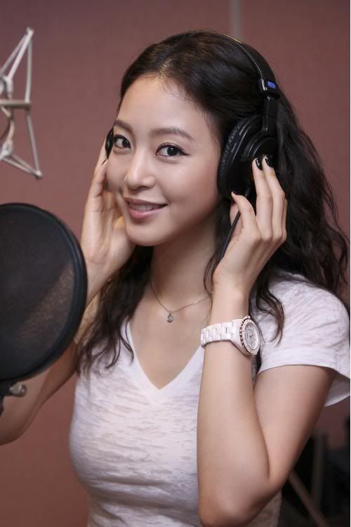 Han Ye-seul sings for Mighty Mouth