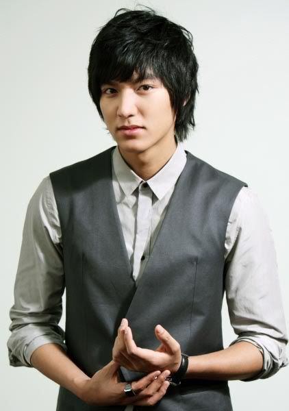 Lee Min-ho released from hospital, plans fanmeeting