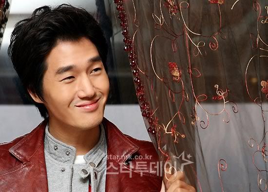 Yoo Ji-tae sets up a kindergarten