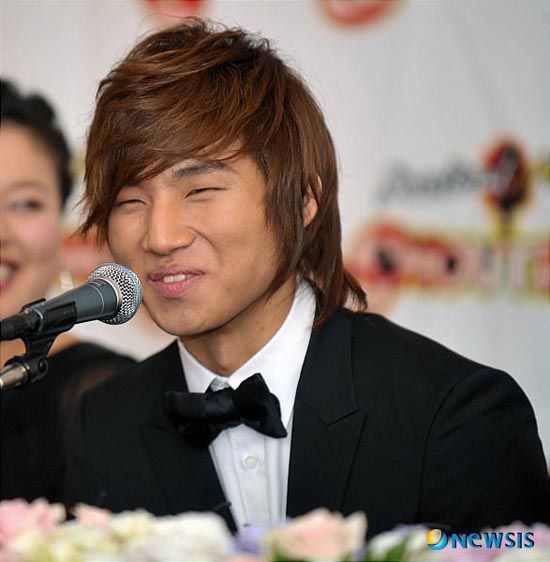 Song Ji-nah casts Daesung in What’s Up