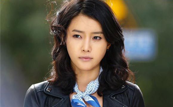 Queen of Reversals adds Chae Jung-ahn