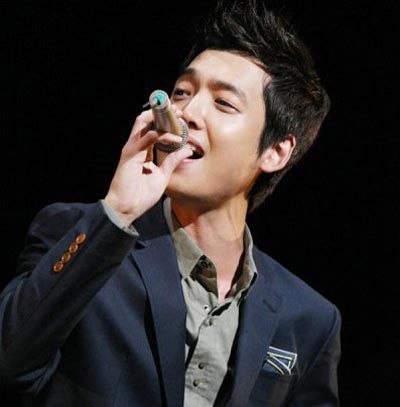 Jung Kyung-ho meets his Japanese fans