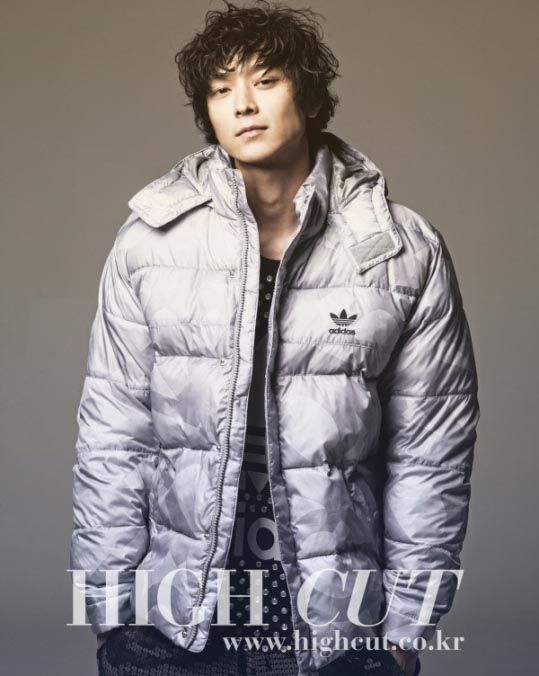 Kang Dong-won gets wings in High Cut