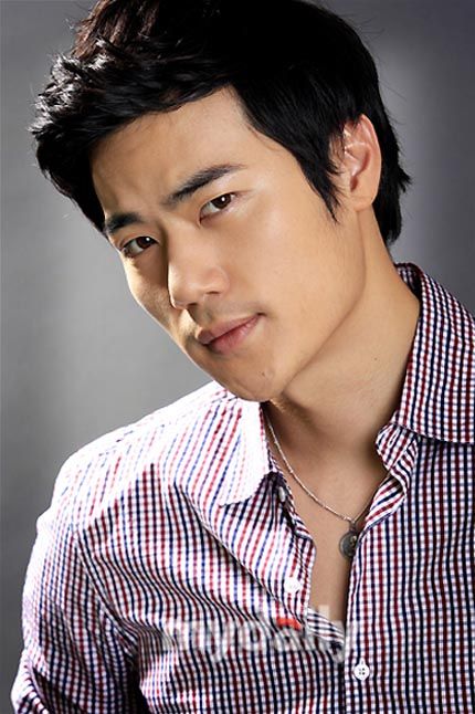 Kim Kang-woo (Story of a Man) married quietly earlier this year, and now he&#39;s announced that he and his wife are expecting their first child. - kimkangwoo_17