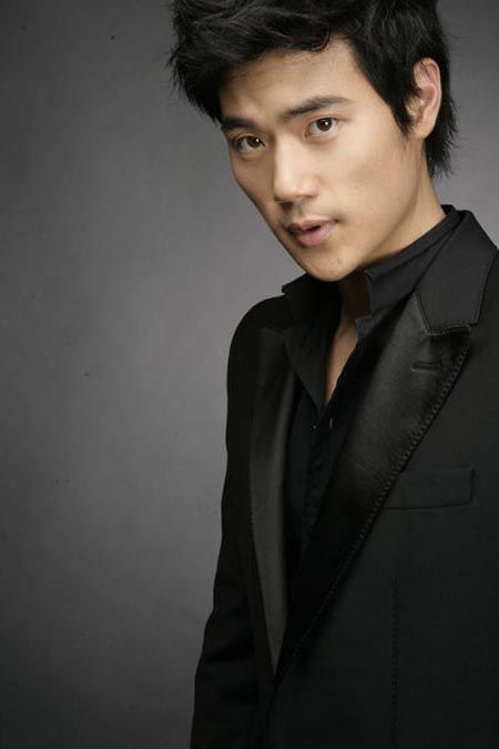 Kim Kang-woo cast as lead in Poseidon