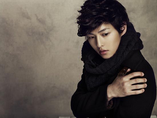 Song Joong-ki models for EZIO