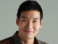 Jung Kyeo-woon joins Sung Yuri in Maids