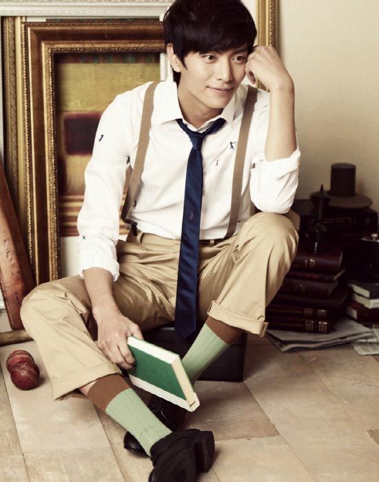 Lee Min-ki for menswear brand The Class