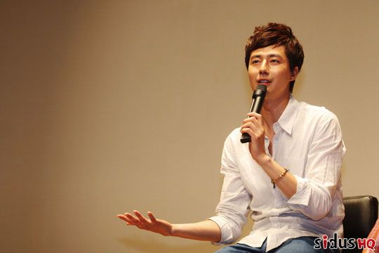 Jo In-sung back from the army and fans rejoice