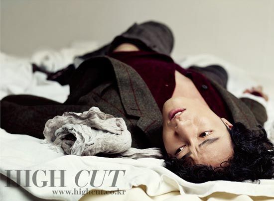 So Ji-sub unwinds for High Cut