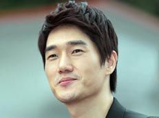 Yoo Ji-tae begins work on feature directorial debut