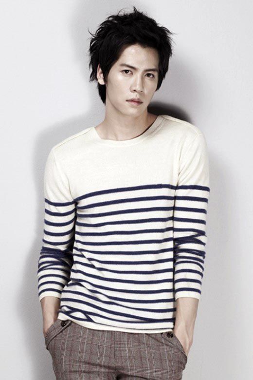 Jung Eui-chul joins Shut Up as a rival flower boy