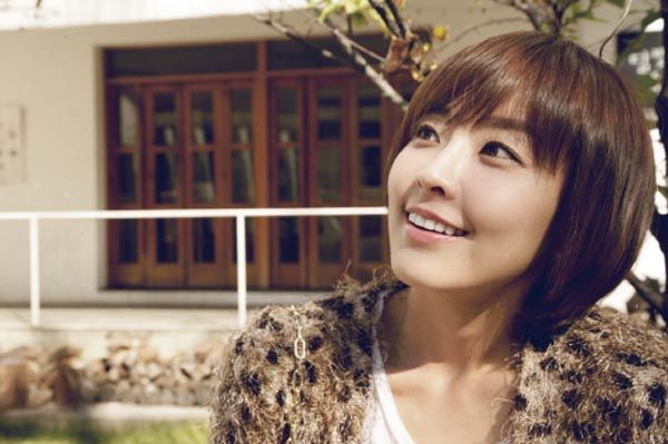 Jung Yumi fills out the Rooftop love triangle