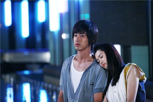 Yun-ho and Ara’s romantic (drama) date