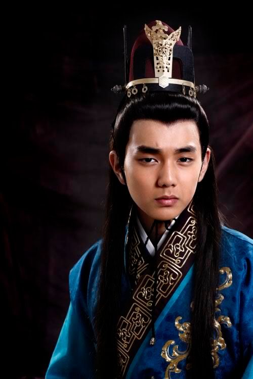 Yoo Seung-ho is a king again