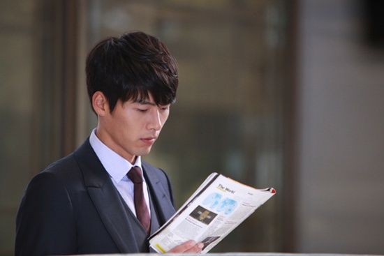 Hyun Bin and Yoon Sang-hyun play to type in Secret Garden