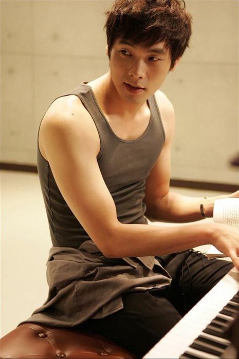Daniel Choi in rehearsals for The Musical