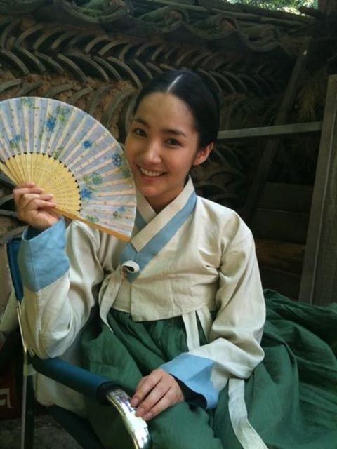 Park Min-young on the set of Sungkyunkwan Scandal