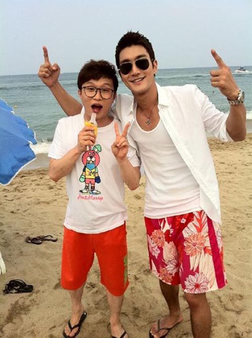 Siwon tweets from Poseidon shoot