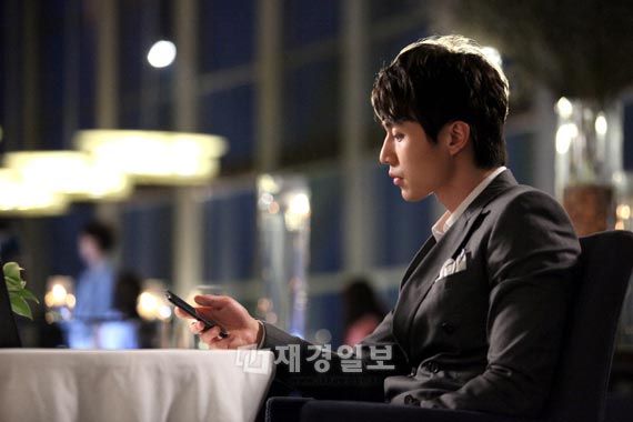 Lee Dong Wook In Scent Of A Woman Dramabeans Korean Drama Recaps 7366