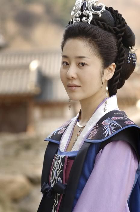 Go Hyun-jung as Lady Mi-shil