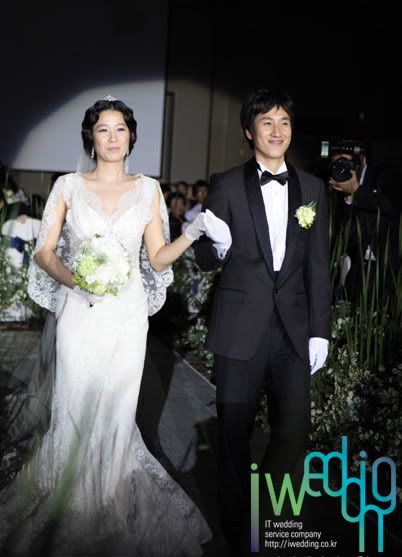 Lee Seon-kyun serenades his bride » Dramabeans Korean drama recaps