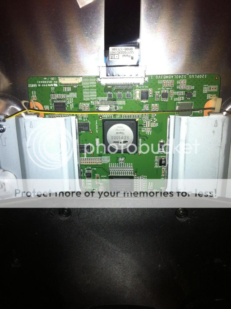 Samsung UN55D6450 turns itself off and on endlessly, no blinks