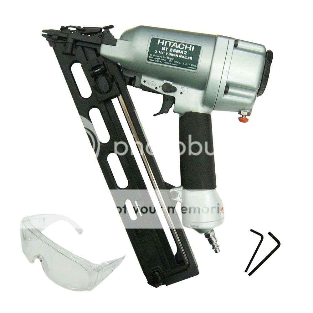 Professional 1 1/4in.   2 1/2in. 15 Gauge 34 deg. Finish Nailer